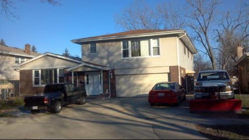 155 S La Londe Ave., Addison, IL 60101