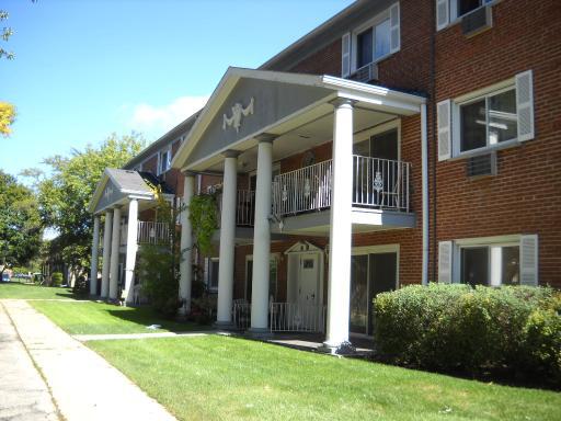 2 E Lillian Ave. #2A, Arlington Heights, IL 60004