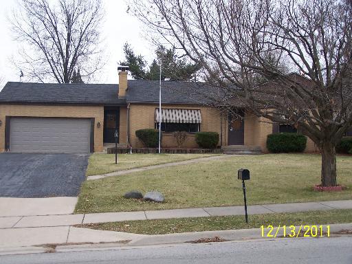 920 Woodridge Dr., Rockford, IL 61108