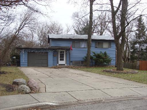 115 Thorndale Ct., Streamwood, IL 60107