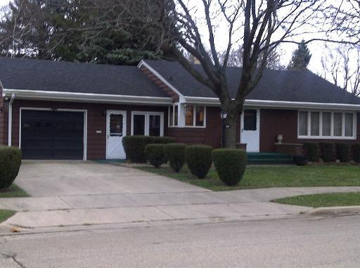 1122 Westshire Dr., Joliet, IL 60435