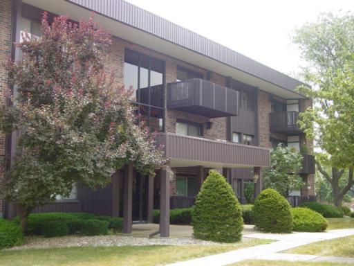 1502 Woodbridge Rd. #2D, Joliet, IL 60436