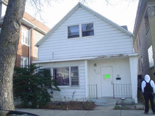 2417 N Luna Ave., Chicago, IL 60639