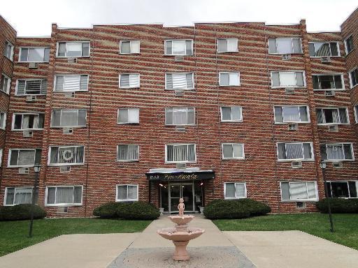 222 Madison Ave. #512, Joliet, IL 60435