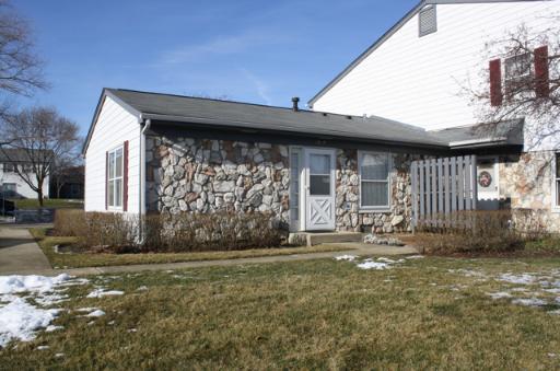 1019 Glouchester St., Schaumburg, IL 60193