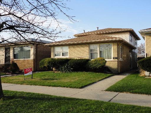 8220 S Francisco Ave., Chicago, IL 60652