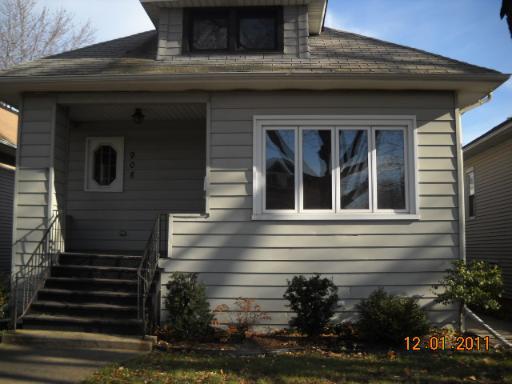 908 Lathrop Ave., Forest Park, IL 60130