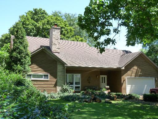 227 Newton Ave., Glen Ellyn, IL 60137