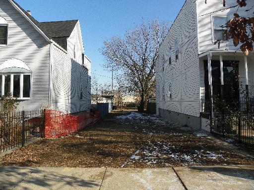 2911 N Richmond St., Chicago, IL 60618
