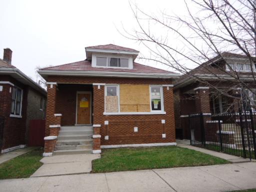 6035 S Washtenaw Ave., Chicago, IL 60629