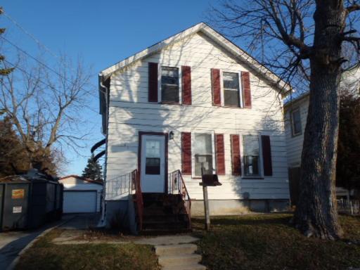 242 Forest Ave., Aurora, IL 60505