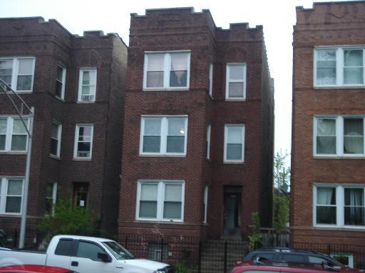 3318 W Hutchinson St., Chicago, IL 60618