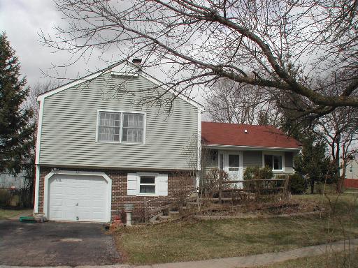 291 Porter Ct., Bartlett, IL 60103