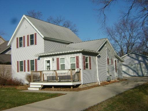 613 W First St., Sandwich, IL 60548