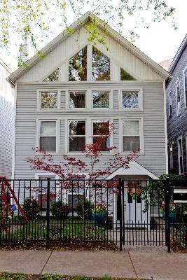 1425 W Barry Ave., Chicago, IL 60657