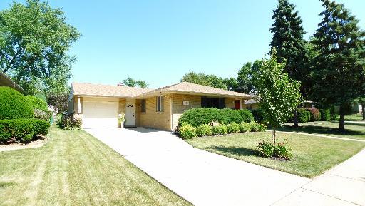 471 Farthing Ln., Des Plaines, IL 60016