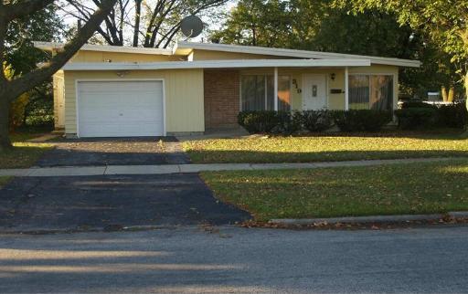 319 Wildwood Dr., Park Forest, IL 60466
