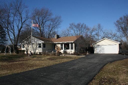 150 Osage Ct., Oswego, IL 60543