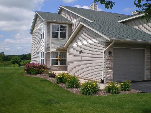 903 Penny Ln., Sycamore, IL 60178