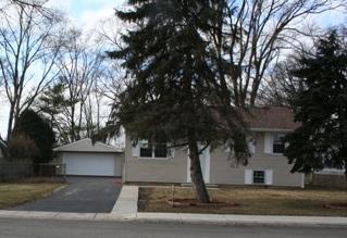 655 Larkdale Row, Wauconda, IL 60084