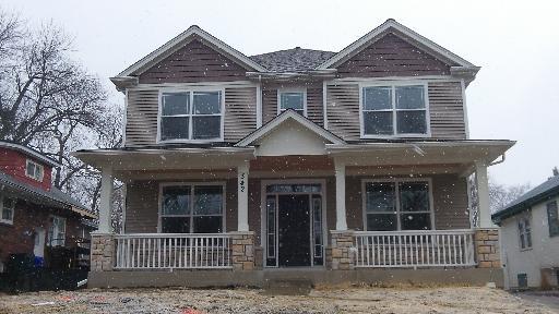 342 Hawthorne St., Glen Ellyn, IL 60137