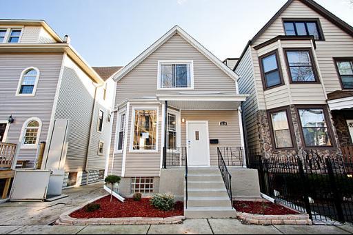 3219 W Dickens Ave., Chicago, IL 60647