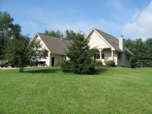 8919 Ferris Rd., Harvard, IL 60033