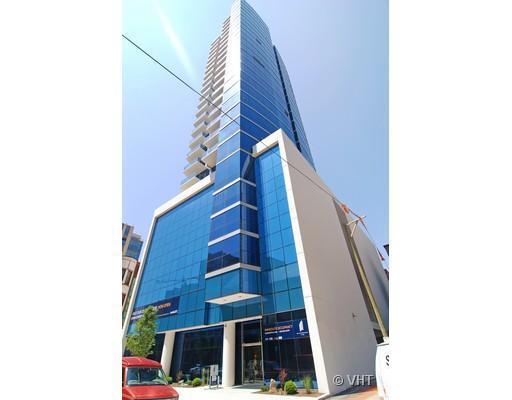 110 W Superior St. #2301, Chicago, IL 60654
