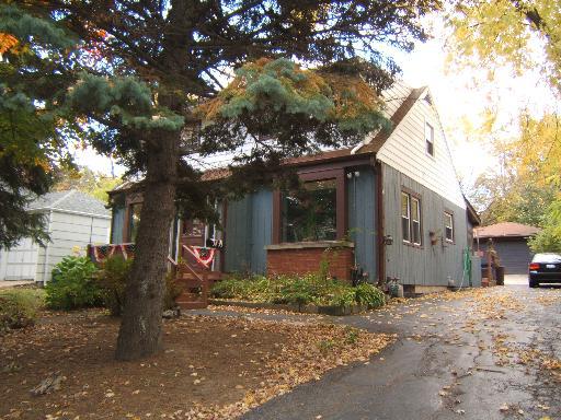 337 Western Ave., Clarendon Hills, IL 60514