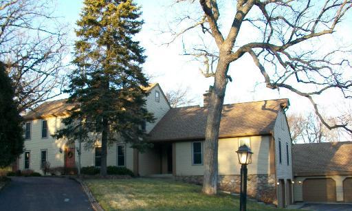 4002 S Tamarack Tr., Crystal Lake, IL 60012