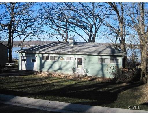 3235 E Lake Shore Dr., Wonder Lake, IL 60097