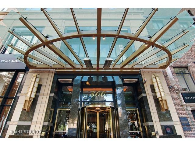 800 N Michigan Ave. #4301, Chicago, IL 60611