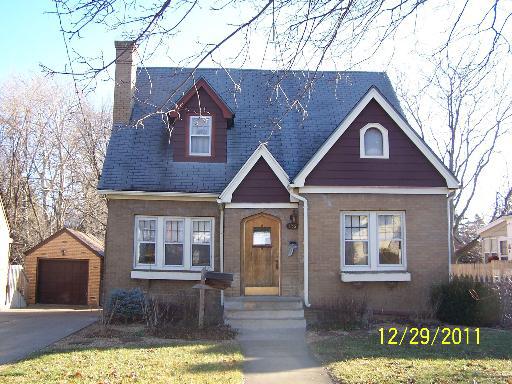132 St Louis Ave., Rockford, IL 61104