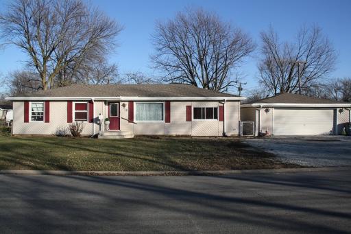 13 N West Ave., Bourbonnais, IL 60914