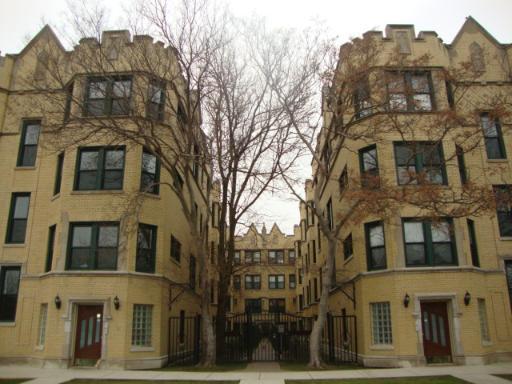 6610 S Kenwood Ave. #106, Chicago, IL 60637