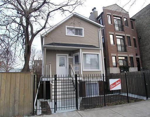 2711 N Campbell Ave., Chicago, IL 60647