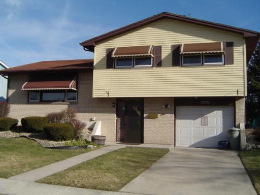 20013 Lakewood Ave., Lynwood, IL 60411