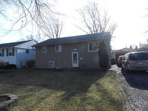 644 Clover Rd., Wauconda, IL 60084