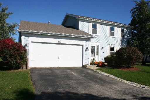 302 Country Lane, Algonquin, IL 60102