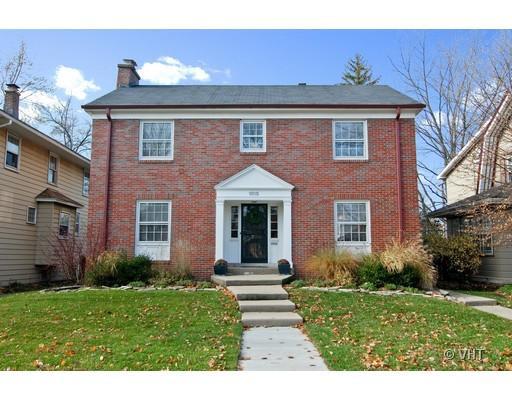 1015 N Grove Ave., Oak Park, IL 60302