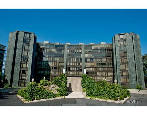1420 Sheridan Rd. #4A, Wilmette, IL 60091