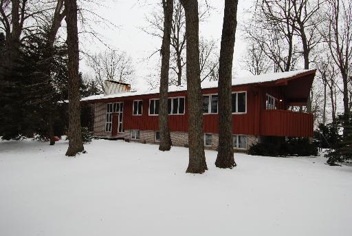 5730 Knollwood Rd., Rockford, IL 61107