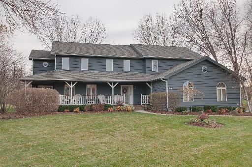 32 Lake View Rd., Hawthorn Woods, IL 60047