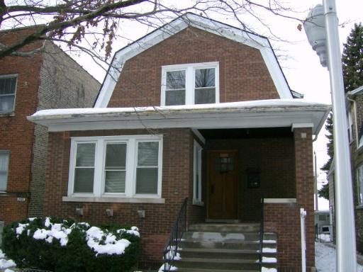 3710 N Richmond St., Chicago, IL 60618