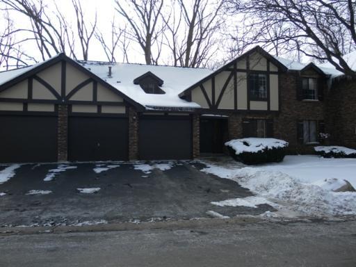 8235 Willow Dr. #44C, Palos Hills, IL 60465