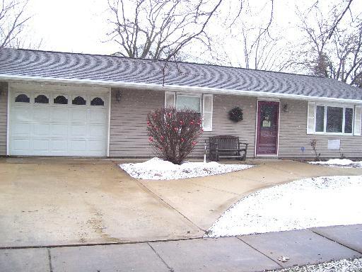 201 Commerce St., Seneca, IL 61360