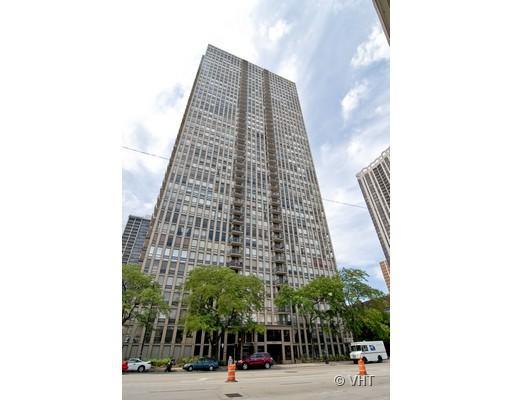 1660 N La Salle Ave. #301, Chicago, IL 60614