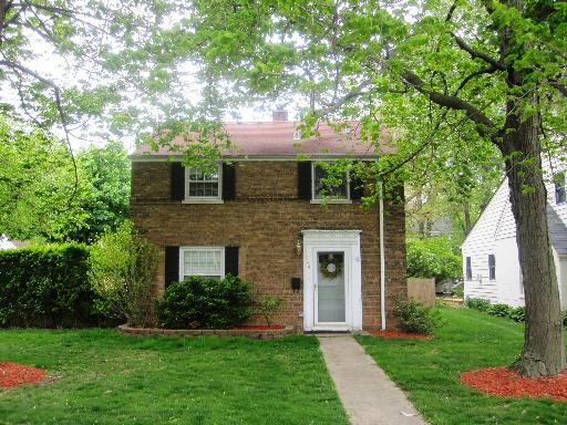 744 7th Ave., La Grange, IL 60525