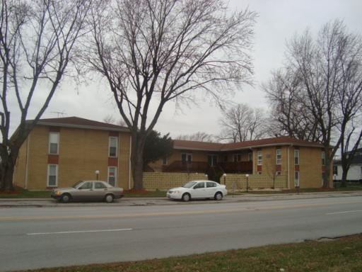 18340 Burnham Ave. #16, Lansing, IL 60438