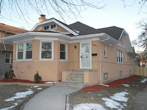 701 N 4th Ave., Maywood, IL 60153